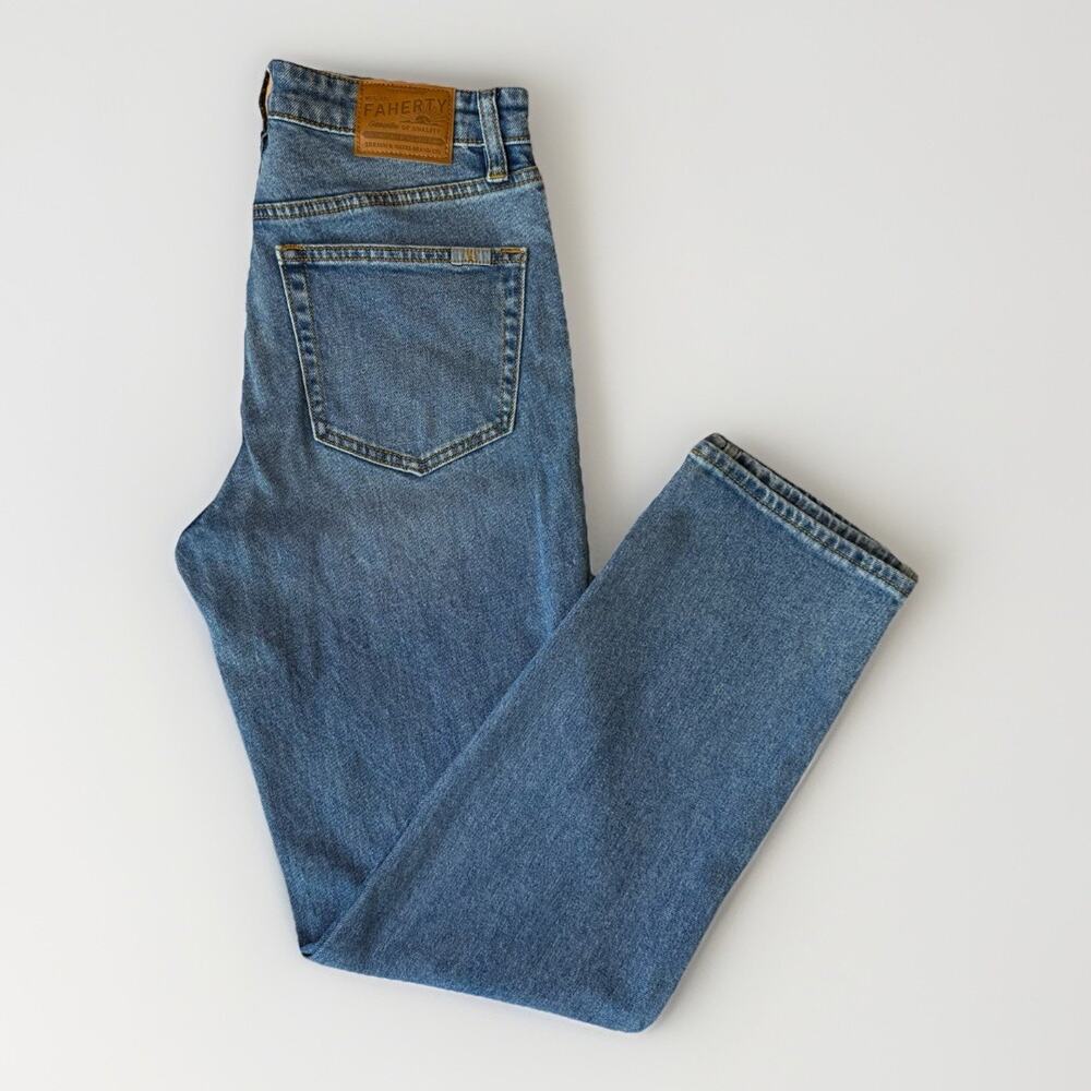 Faherty Jeans Women's 28 Blue Cotton Straight Denim Minimalist New York Boho